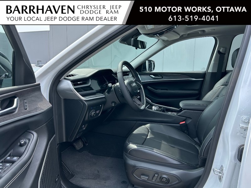 2023 Jeep Grand Cherokee 4xe 4x4 | Hybrid, Leather, Pano Roof, DVD