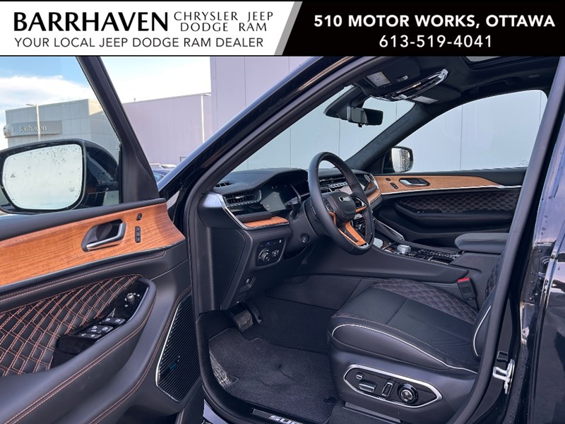 2023 Jeep Grand Cherokee 4xe Summit Reserve 4x4