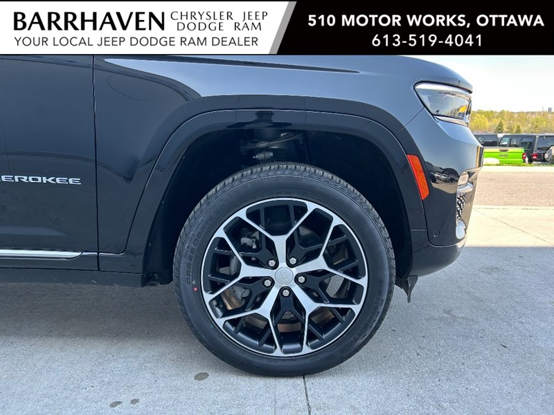 2023 Jeep Grand Cherokee 4xe Summit Reserve 4x4 | Hybrid, Leather, Pano Roof