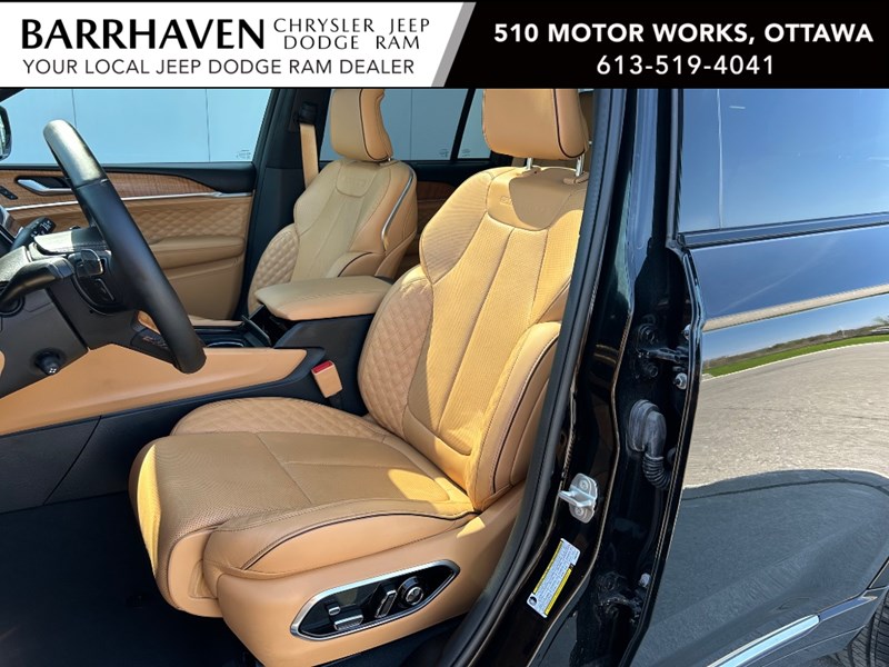 2023 Jeep Grand Cherokee 4xe Summit Reserve 4x4 | Hybrid, Leather, Pano Roof