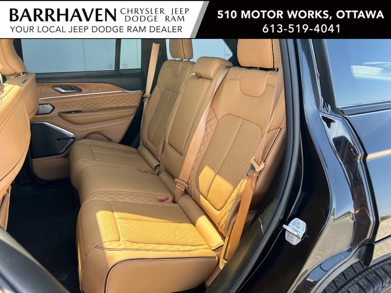 2023 Jeep Grand Cherokee 4xe Summit Reserve 4x4 | Hybrid, Leather, Pano Roof