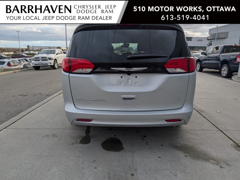 2024 Chrysler Grand Caravan SXT 2WD