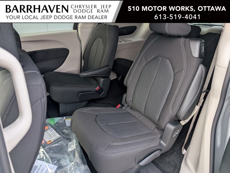 2024 Chrysler Grand Caravan SXT 2WD