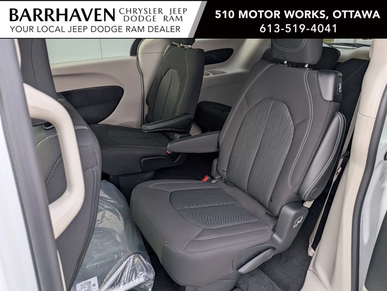 2024 Chrysler Grand Caravan SXT 2WD