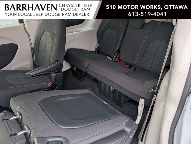 2024 Chrysler Grand Caravan SXT 2WD