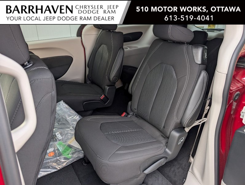 2024 Chrysler Grand Caravan SXT 2WD