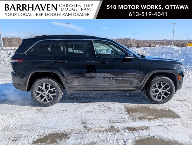 2025 Jeep Grand Cherokee Limited 4x4 | Pano Roof, Tow Package