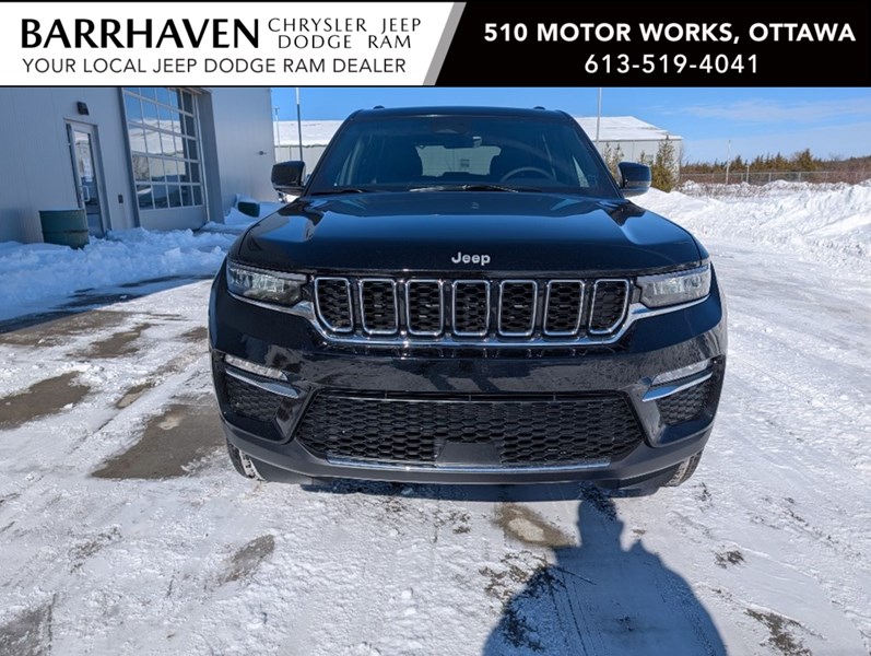 2025 Jeep Grand Cherokee Limited 4x4 | Pano Roof, Tow Package