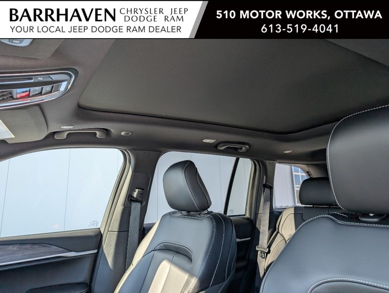 2025 Jeep Grand Cherokee Limited 4x4 | Pano Roof, Tow Package