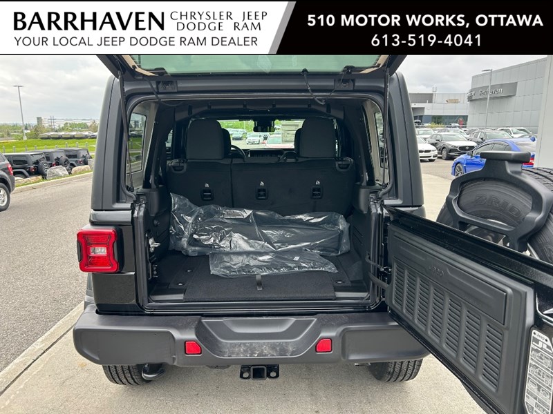 2025 Jeep Wrangler Sahara 4 Door 4x4