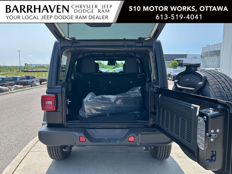 2025 Jeep Wrangler Sahara 4 Door 4x4