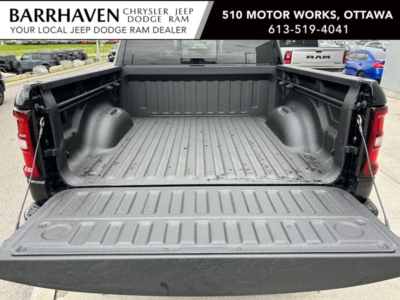 2025 RAM 1500 Big Horn 4x4 Crew Cab 5'7" Box