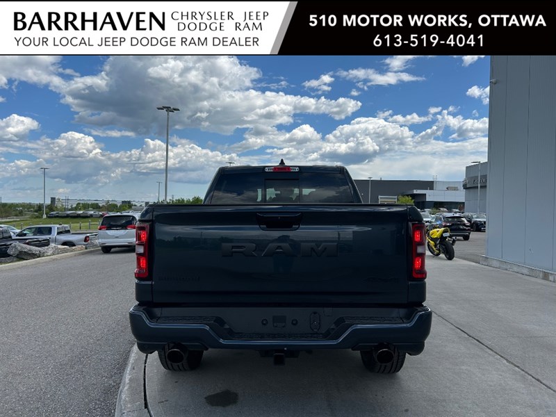 2025 RAM 1500 Big Horn 4x4 Crew Cab 5'7" Box