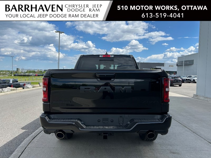 2025 RAM 1500 Big Horn 4x4 Crew Cab 5'7" Box