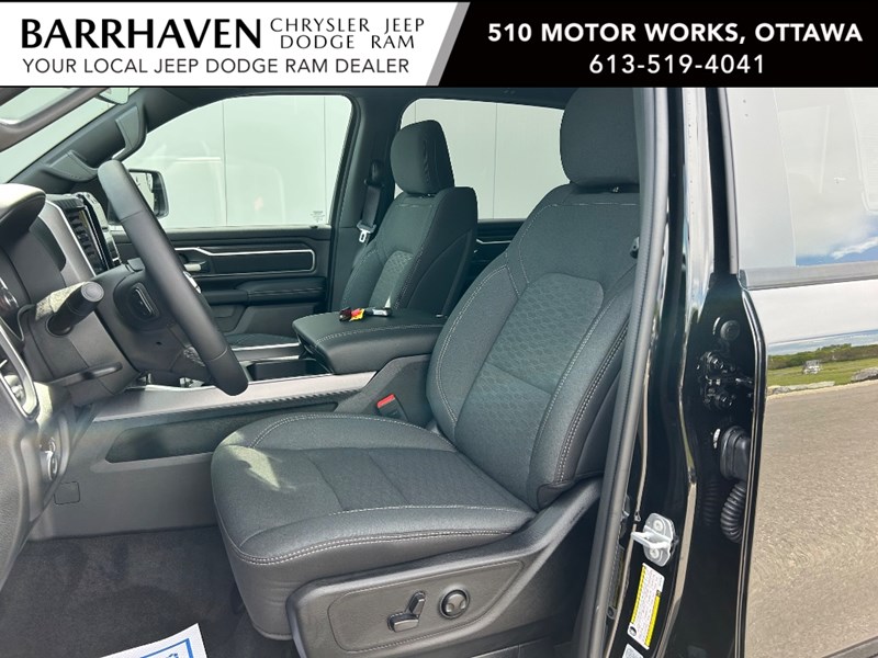 2025 RAM 1500 Big Horn 4x4 Crew Cab 5'7" Box