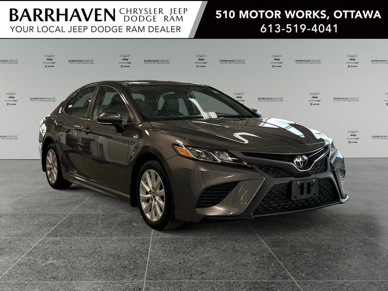 2019 Toyota Camry SE | Ultra Low KM's