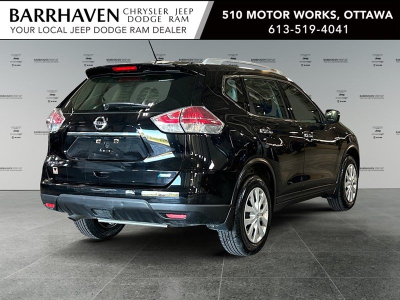 2015 Nissan Rogue S | Ultra Low KM's