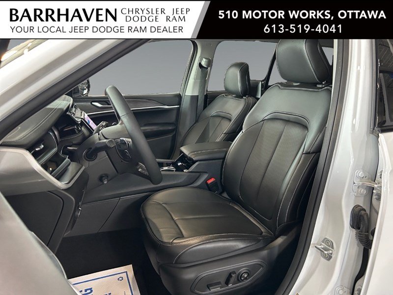 2023 Jeep Grand Cherokee 4xe 4x4 | Hybrid, Leather, Pano Roof, DVD