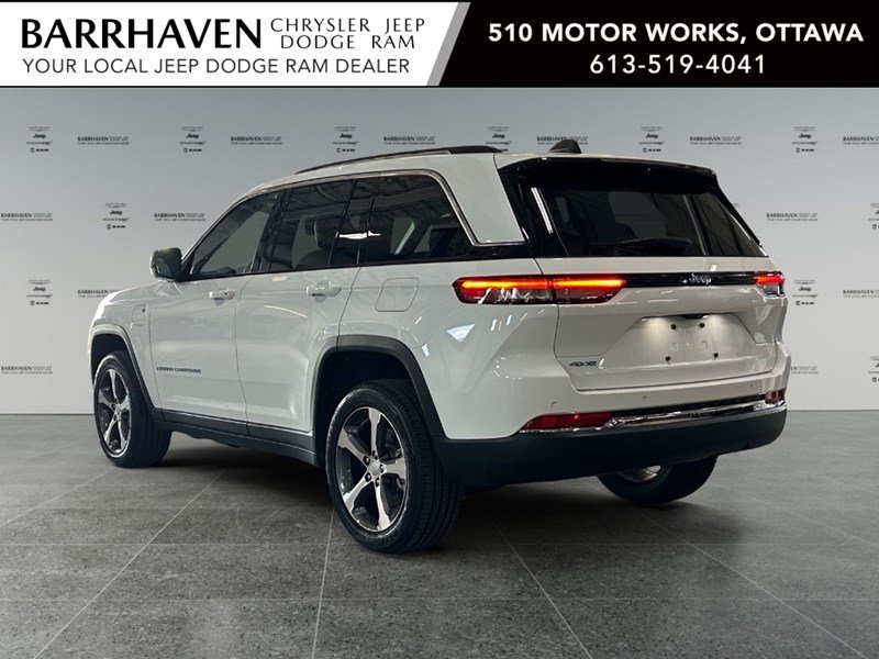 2023 Jeep Grand Cherokee 4xe 4x4 | Hybrid, Leather, Pano Roof, DVD