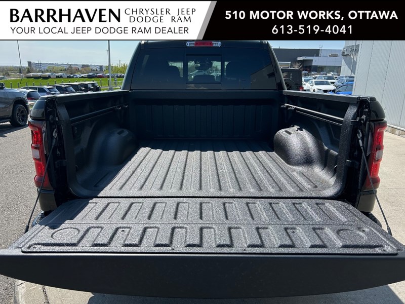 2025 RAM 1500 Big Horn 4x4 Crew Cab 5'7" Box