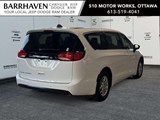 2027 Chrysler Grand Caravan SXT image 3