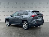 2019 Toyota RAV4 XLE image 3