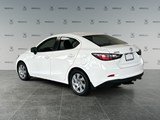 2017 Toyota Yaris Base (M6) image 3