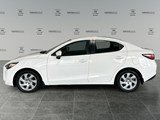 2017 Toyota Yaris Base (M6) image 2
