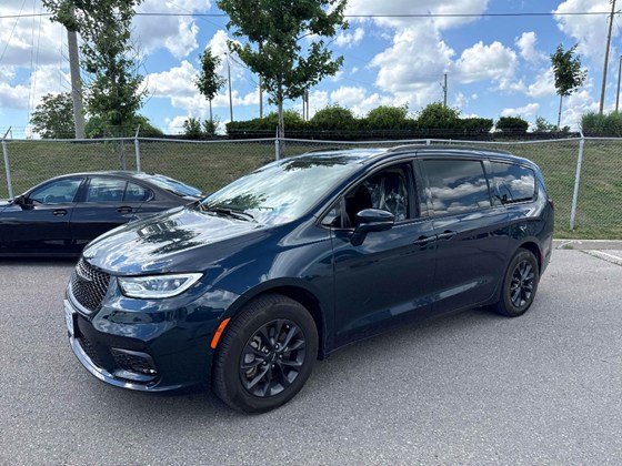 2022 Chrysler Pacifica Touring L