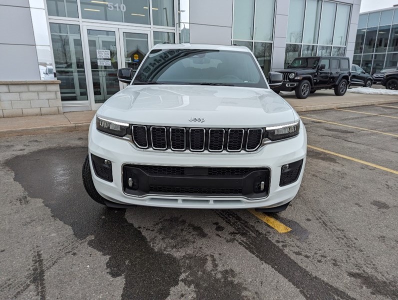 2022 Jeep Grand Cherokee L Overland 4x4 | Leather, Nav, 7 Passenger