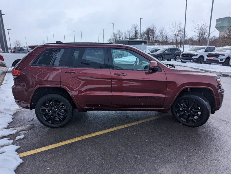 2022 Jeep Grand Cherokee WK Laredo Altitude | Sunroof, Leather, Tow Group