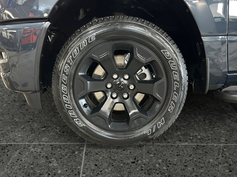 2026 RAM 1500 Express 4x4 Crew Cab 5'7" Box