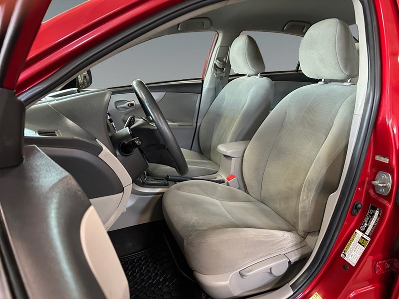 2013 Toyota Corolla Auto CE | Great Condition | Ultra Low KM's