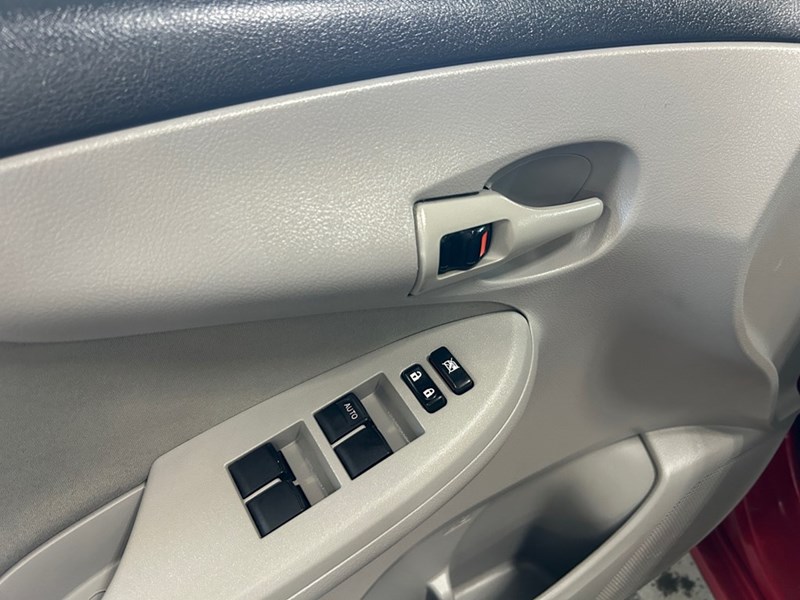 2013 Toyota Corolla Auto CE | Great Condition | Ultra Low KM's