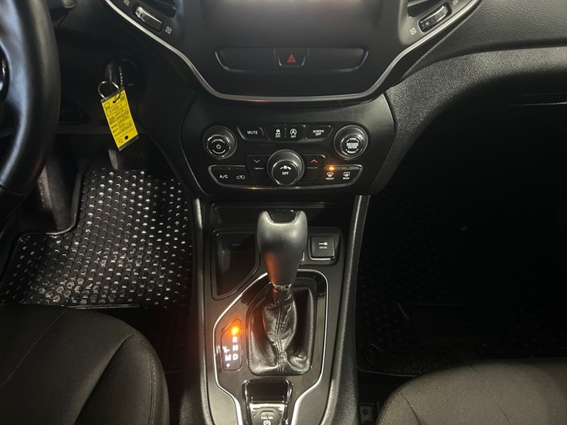 2019 Jeep Cherokee North | Low KM's