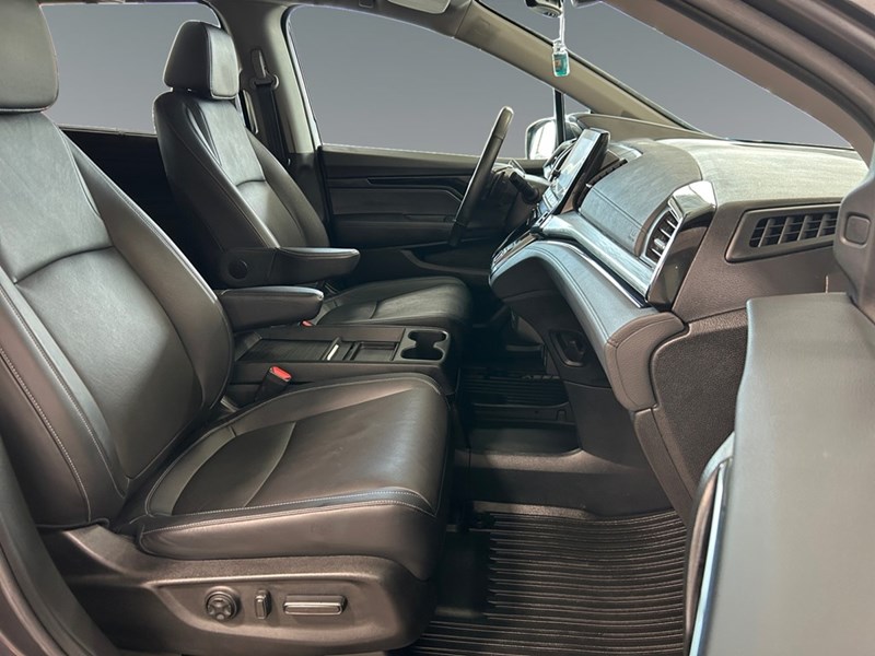 2023 Honda Odyssey EX-L | DVD | 8-Pass | Like NEW