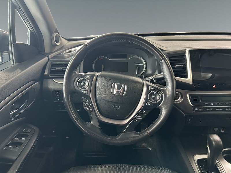 2019 Honda Ridgeline EX-L AWD | Ultra Low KM's