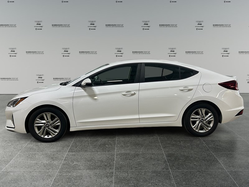 2020 Hyundai Elantra Preferred IVT | Low KM's