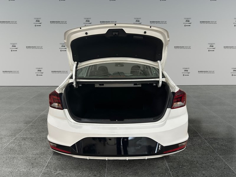 2020 Hyundai Elantra Preferred IVT | Low KM's