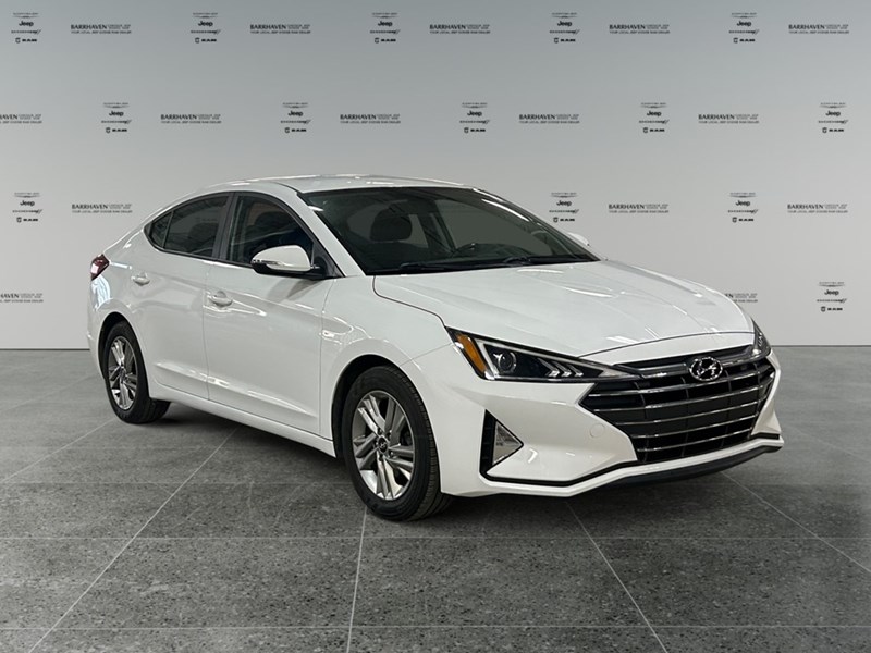 2020 Hyundai Elantra Preferred IVT | Low KM's