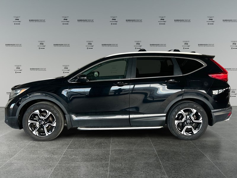 2017 Honda CR-V AWD Touring | Ultra Low KM's