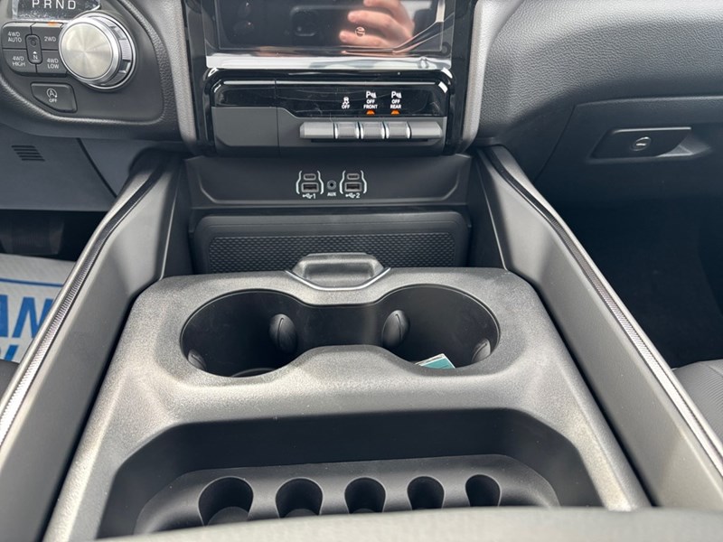 2026 RAM 1500 Sport 4x4 Crew Cab 5'7" Box