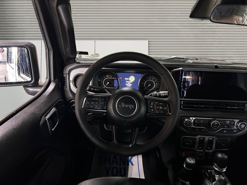 2025 Jeep Wrangler Willys 2 Door 4x4