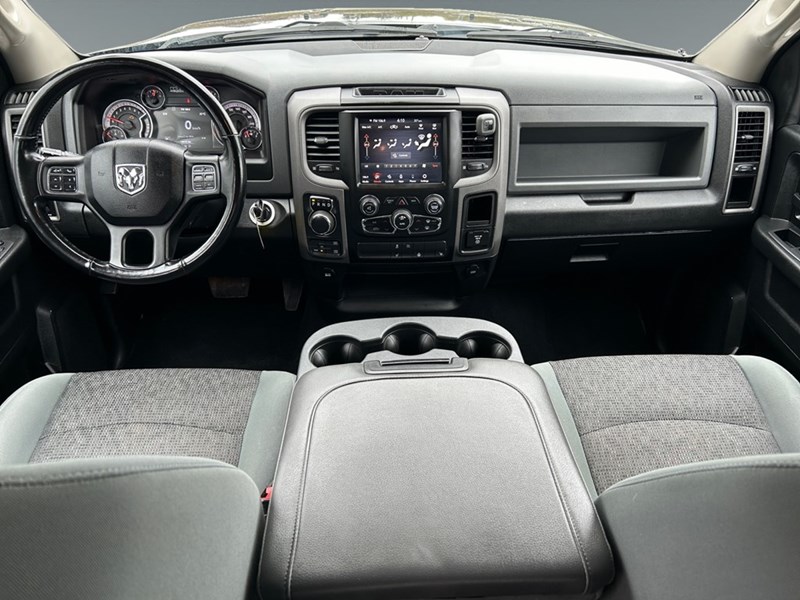 2020 RAM 1500 Classic Express 4x4 Crew