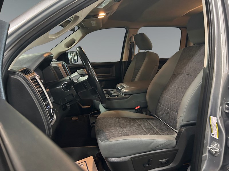 2020 RAM 1500 Classic Black Express Crew Cab 4x4