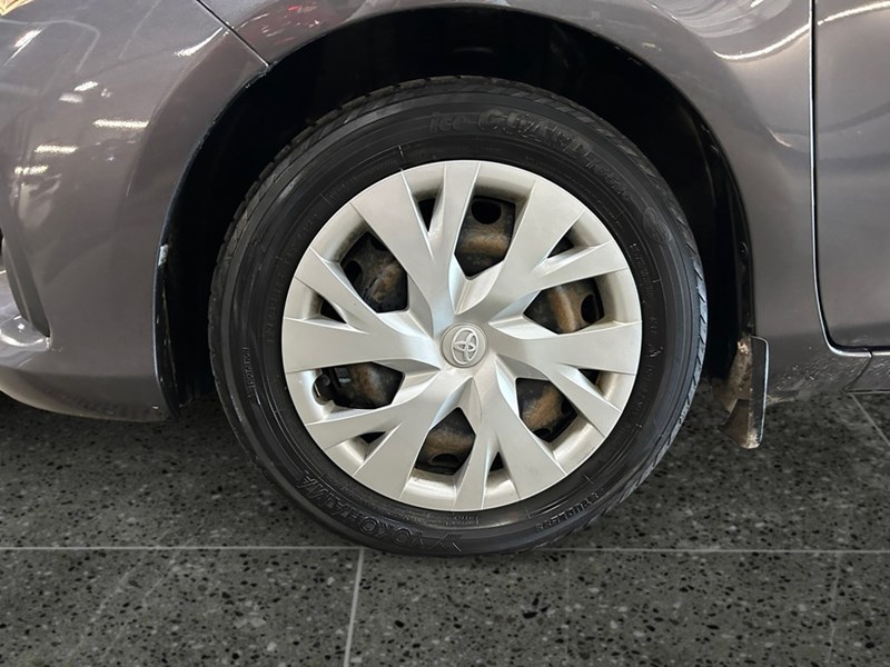 2019 Toyota Yaris LE Hatch | Ultra Low KM's