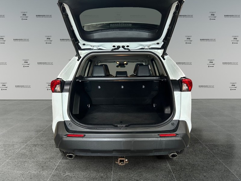 2020 Toyota RAV4 XLE  Premium AWD
