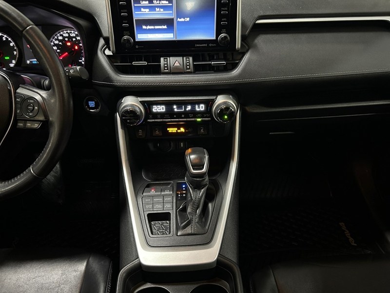 2020 Toyota RAV4 XLE  Premium AWD