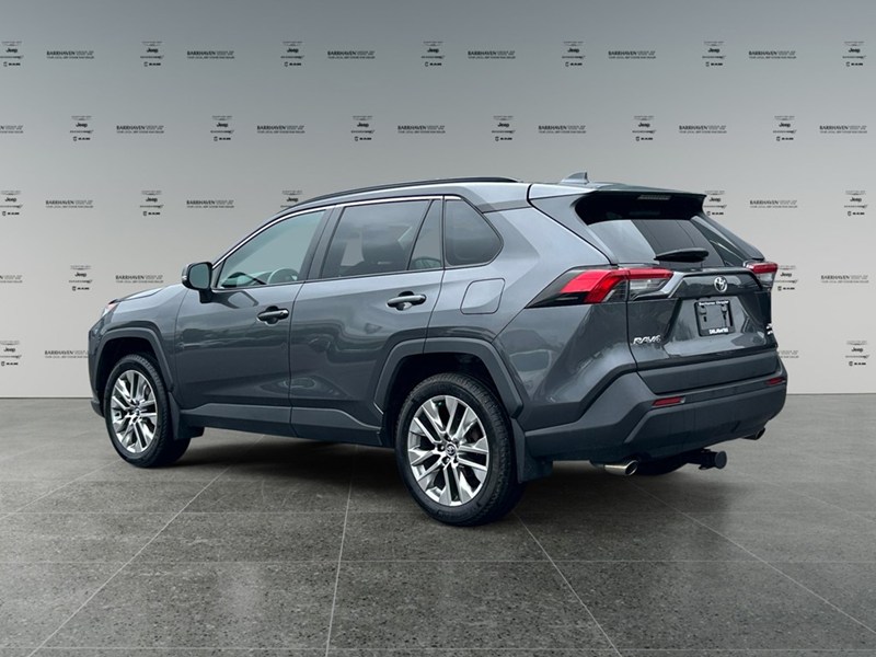 2019 Toyota RAV4 AWD XLE PREMIUM | Low KM's