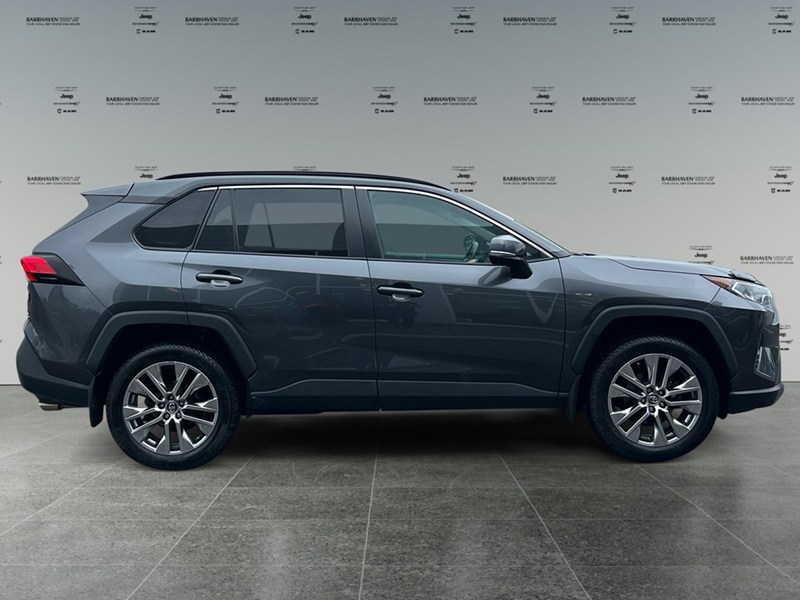 2019 Toyota RAV4 AWD XLE PREMIUM | Low KM's